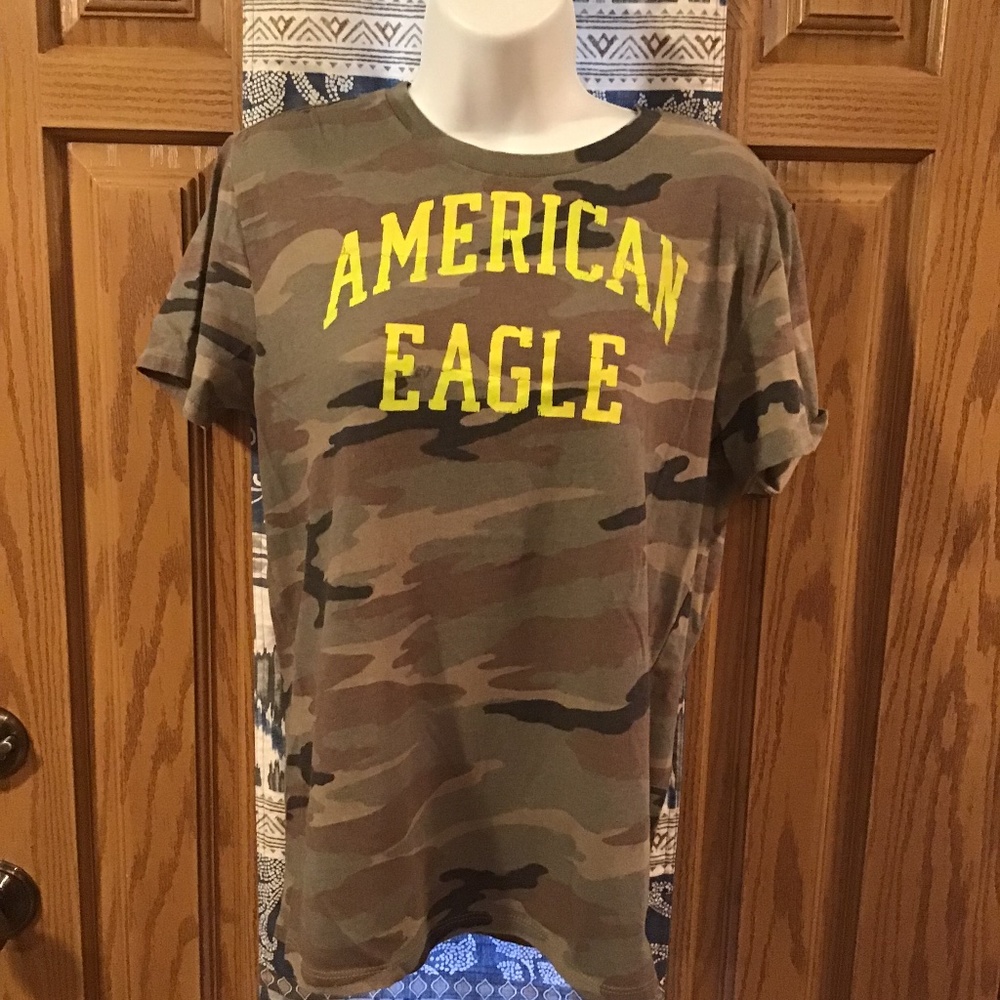 💚 3/$25 American Eagle Outfitters mens size S athletic fit camouflage T-shirt